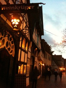 H2O HoL traditional gold pub